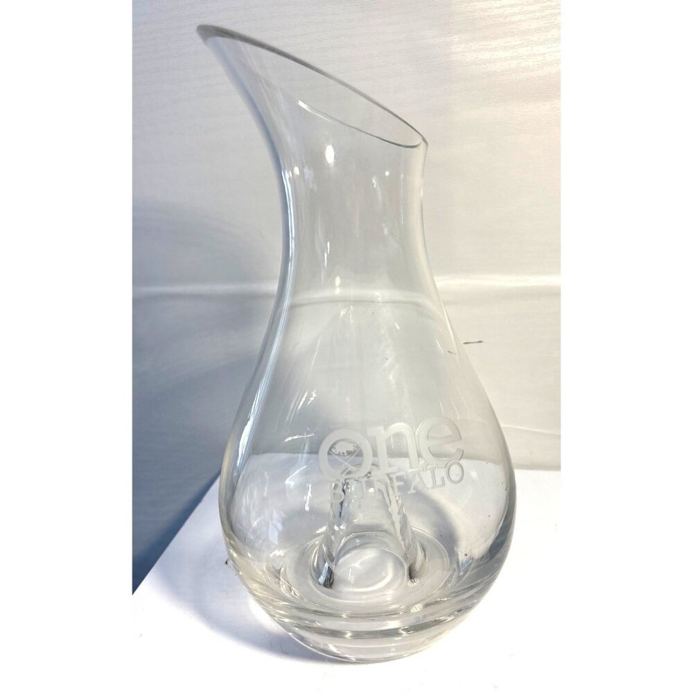 One Buffalo Sabres Glass Wine Decanter 0Clear Etched Design 10" Tall NHL Hockey